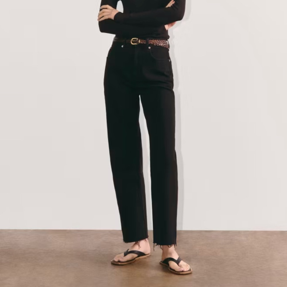 NWT 28L/28T The Way High Jean Straight Leg Black Raw Hem